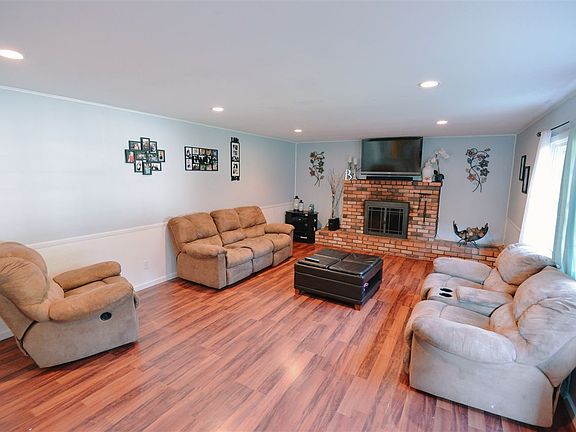 5th image of 3 McIntosh Ln