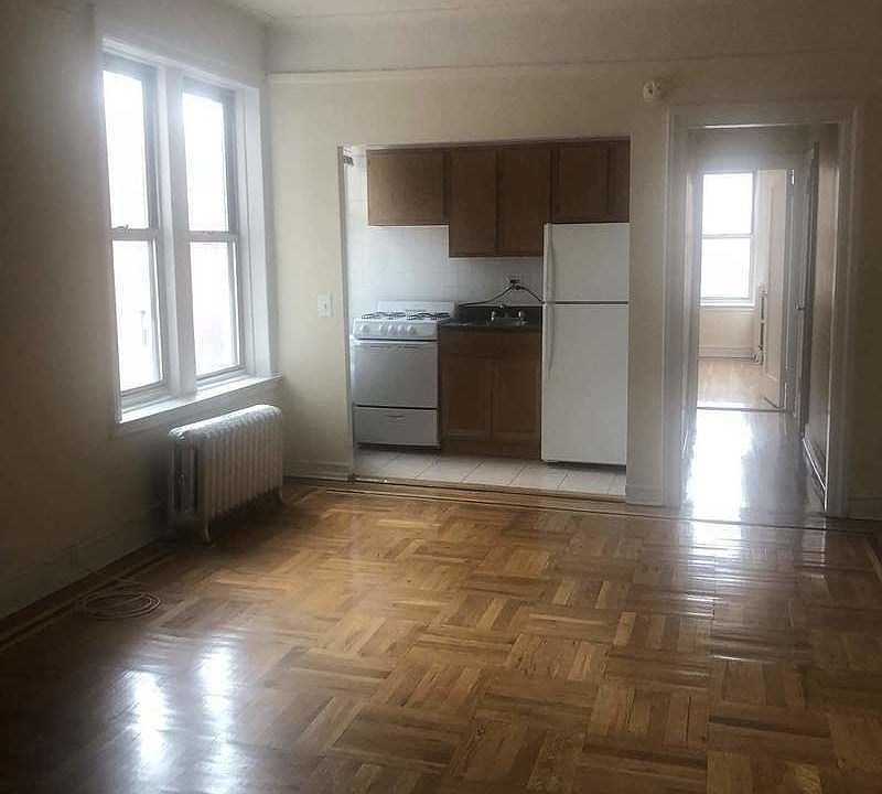 1st image of 260 Seaman Ave APT C4