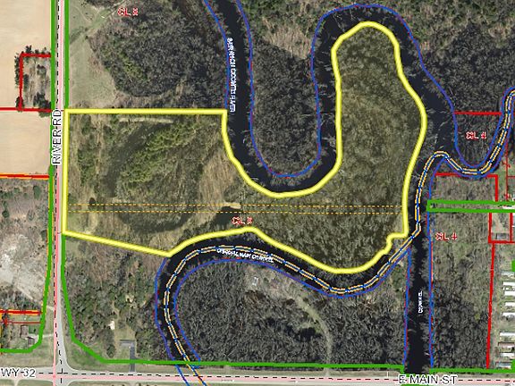 2nd image of River Rd #9