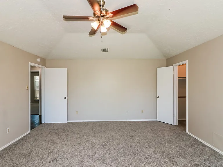 15306 Evergreen Place Dr — Photo 9