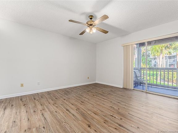 4th image of 1451 NE 14th Ct APT S42