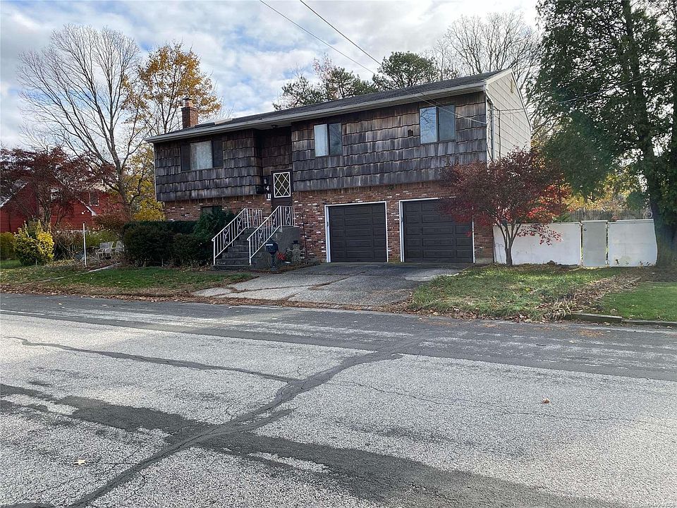 1st image of 4 Pearsall Place