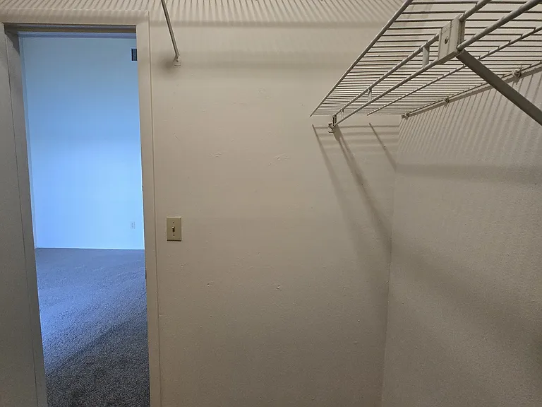 Glenncove Apartment Townhomes — Photo 26