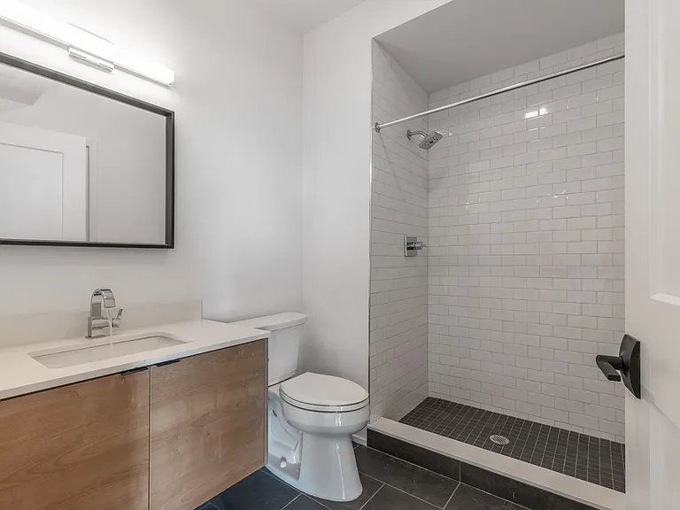 1519 Ridge Ave #502 — Photo 15