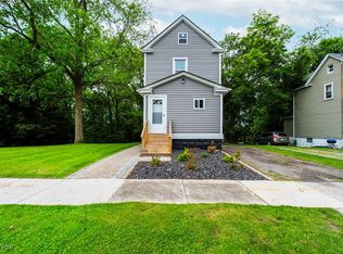 90 Frank St, Struthers, OH 44471