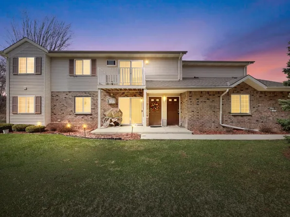 2020 Meadow COURT #2, West Bend, WI 53095