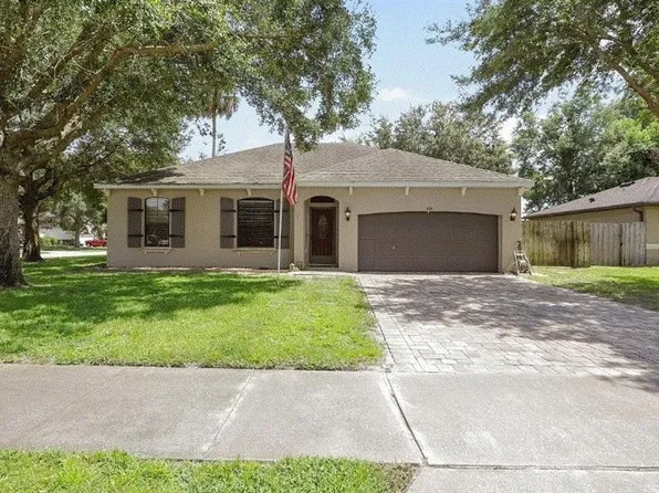 416 Country View Cir, Deland, FL 32720