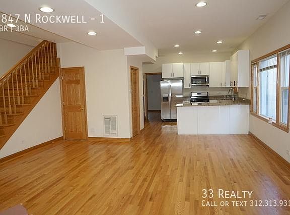 5th image of 2847 N Rockwell St #1