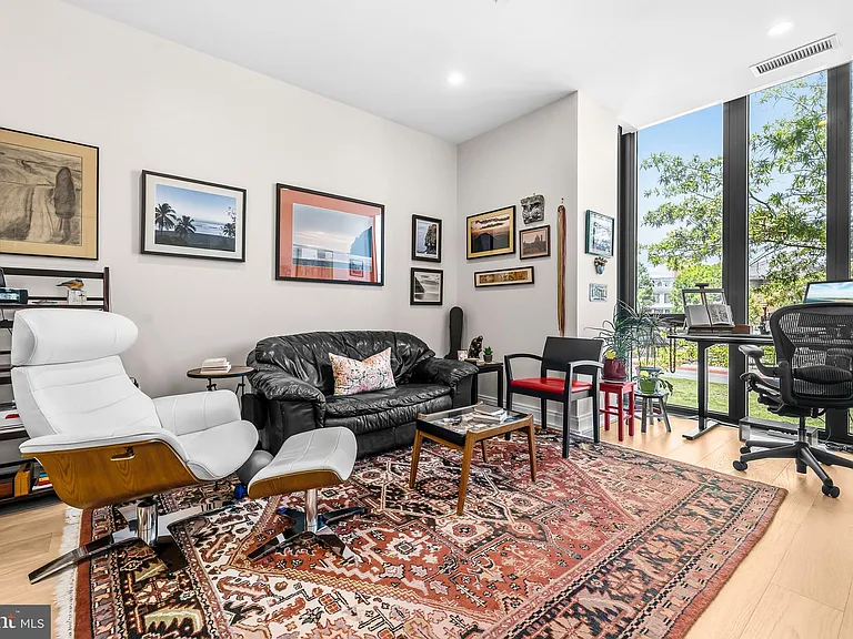 1111 Pennsylvania Ave SE #205 — Photo 3