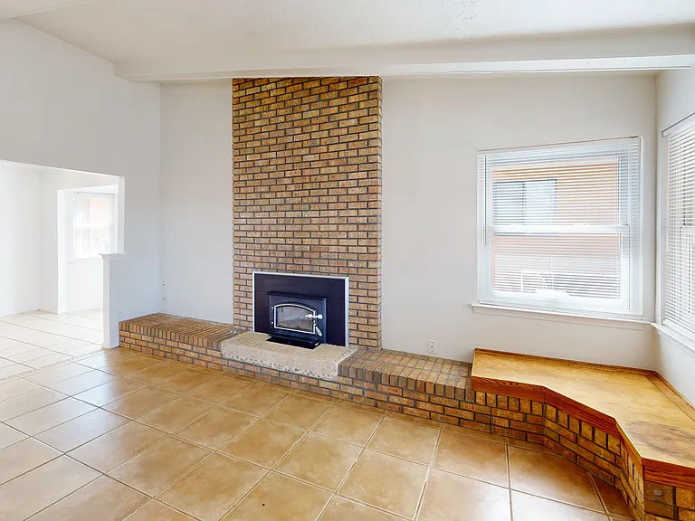 821 Oro Real NE — Photo 7