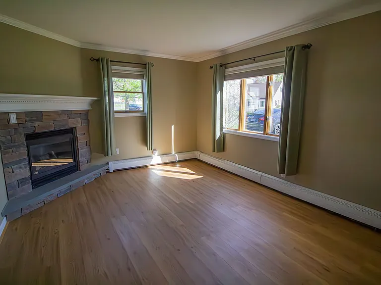 7 David Rd — Photo 8