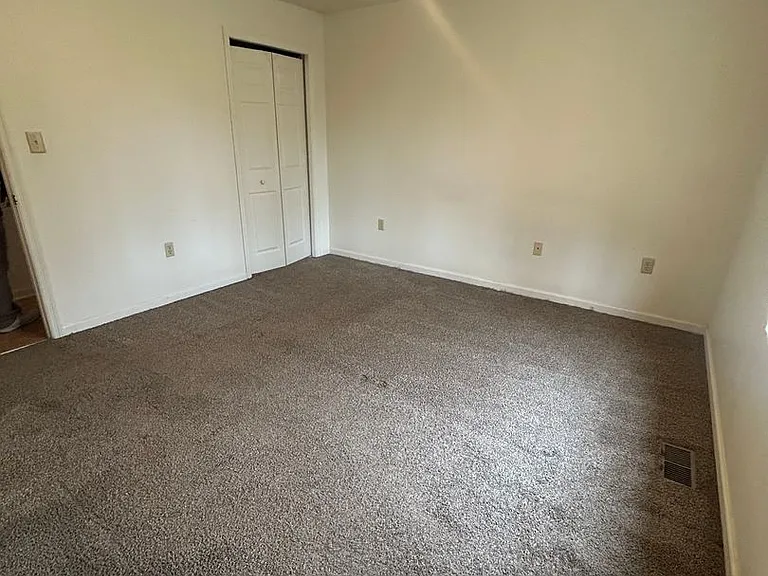 103 Grandview Rd — Photo 13