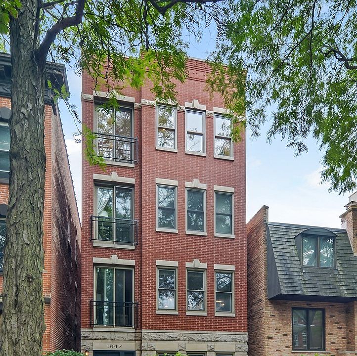 1st image of 1947 N Hudson Ave APT C