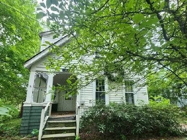 17 Ogden St, Walton, NY 13856