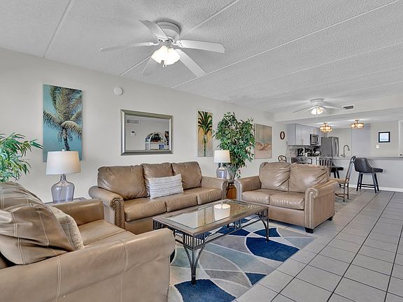 4th image of 402 Padre Blvd #205