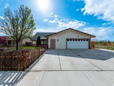 221 Wildwood Dr, Fernley, NV, 89408