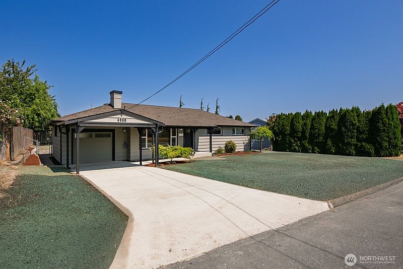 2nd image of 4960 Vesper Drive