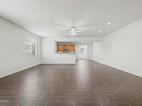 5th image of 859 E ABERDEEN Drive