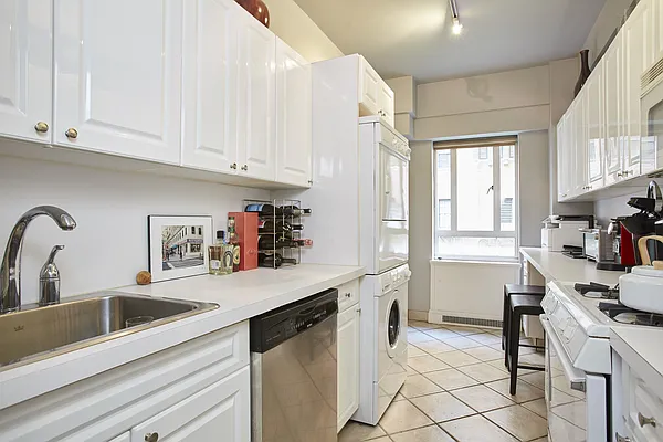 Sold by Brown Harris Stevens | media 6