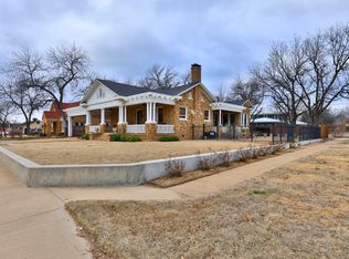 124 N Main St, Albany, TX 76430
