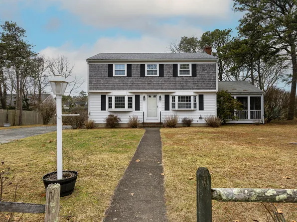 17 Neil Road, Dennis Port, MA 02639