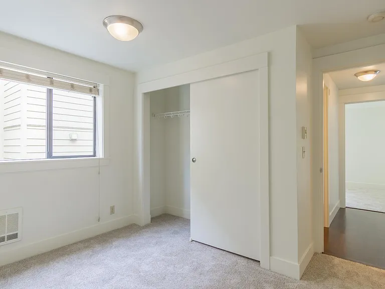 3401 Wallingford Ave N — Photo 14
