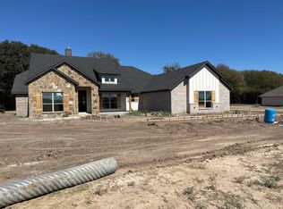 8669 Sari Strong Dr, Weatherford, TX 76087