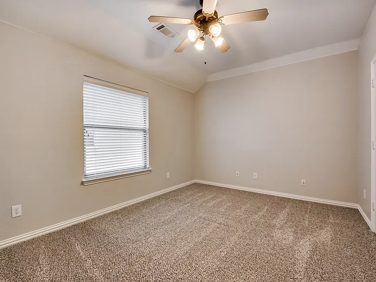 2569 Pinnacle Point Dr — Photo 24