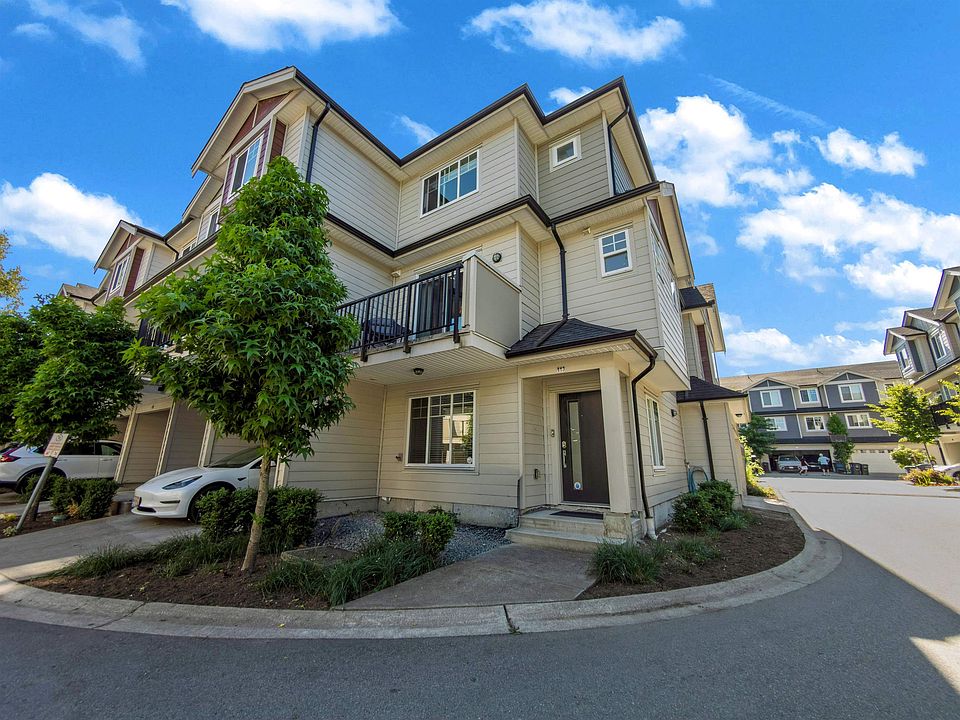 1st image of 13898 64th Ave #113