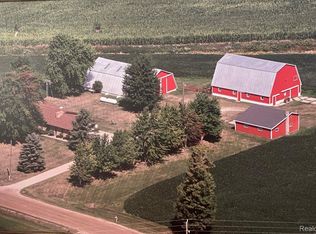 10337 E Vernon Rd, Coleman, MI 48618