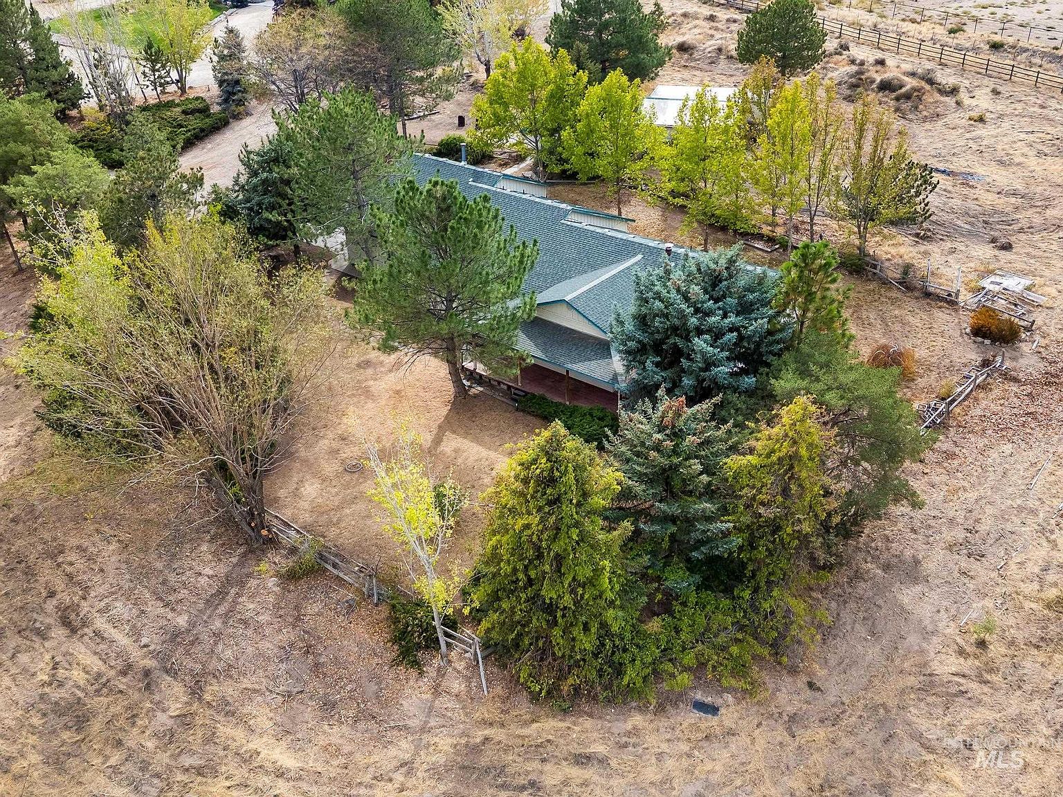 7673 Track Rd, Nampa, ID 83686 | Zillow