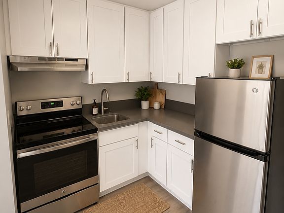 2nd image of 3730 Dufresne Ct APT 16