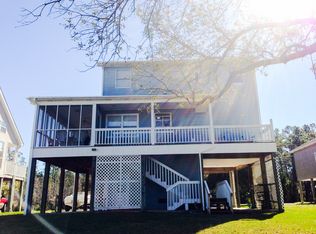 117 Ridgewood Dr, Pass Christian, MS 39571