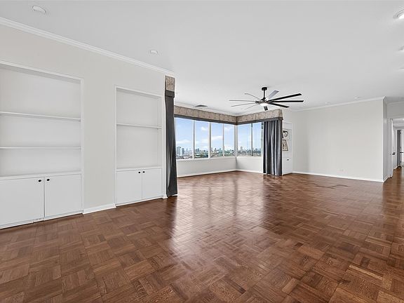 2nd image of 2016 Main St #3