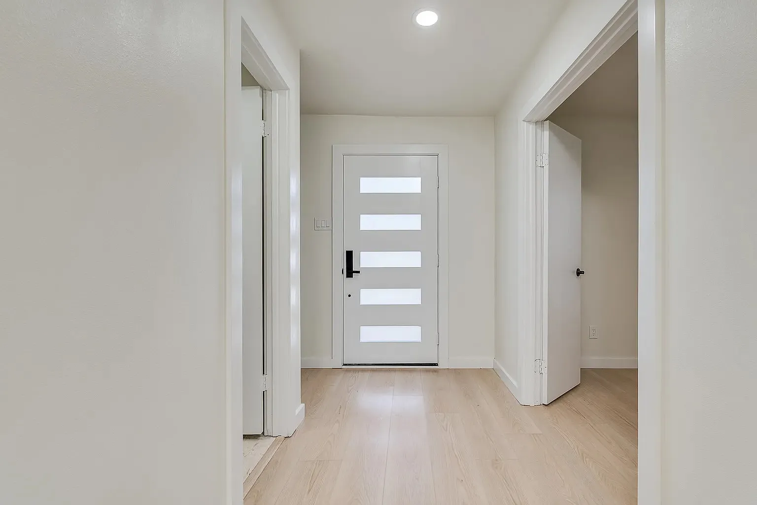 4 bed, 1740 sqft, $2,600 — Photo 4