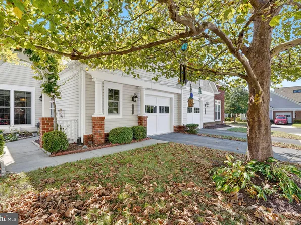 8409 Snapdragon Pl, Lorton, VA 22079