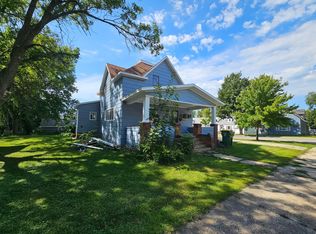 322 4th St SW, Pipestone, MN 56164