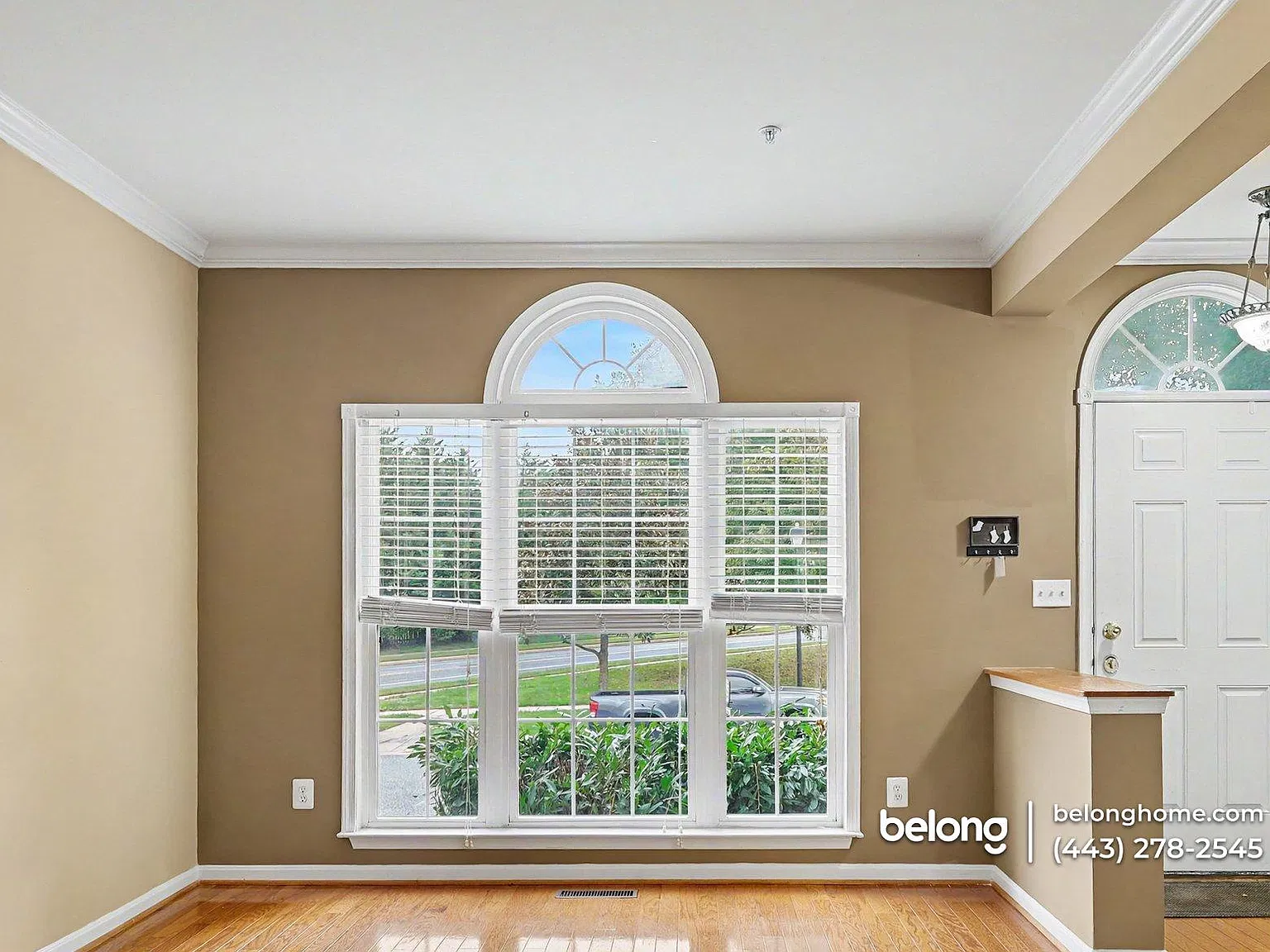 3 bed, 3.5 bath, 2000 sqft, $2,495 — Photo 2
