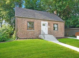 329 E Quincy St, Riverside, IL 60546