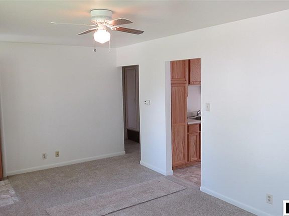 3rd image of 506 N 16 E