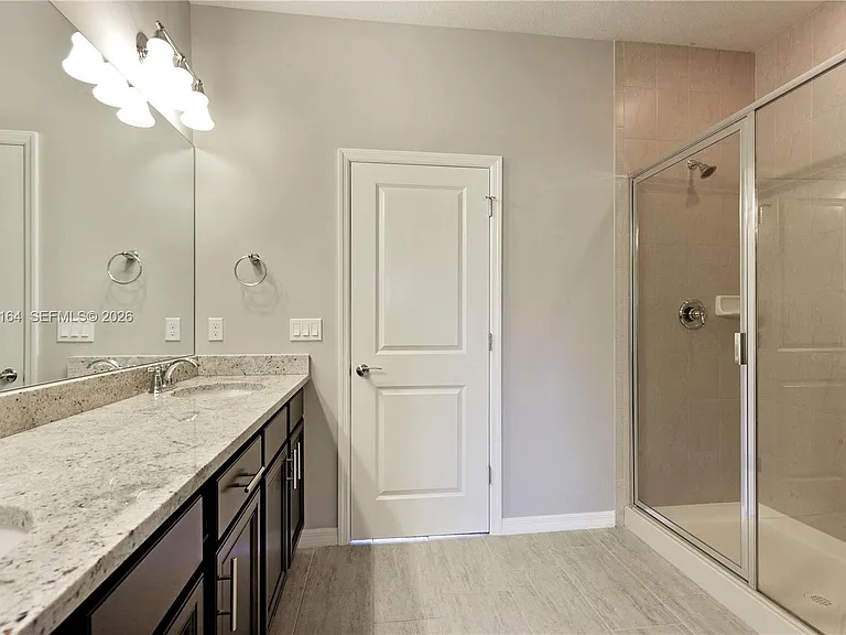 1101 Banyan Dr — Photo 14