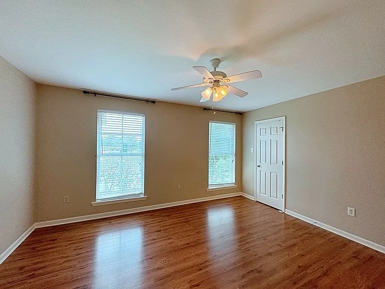 9925 Jefferson Hwy — Photo 32