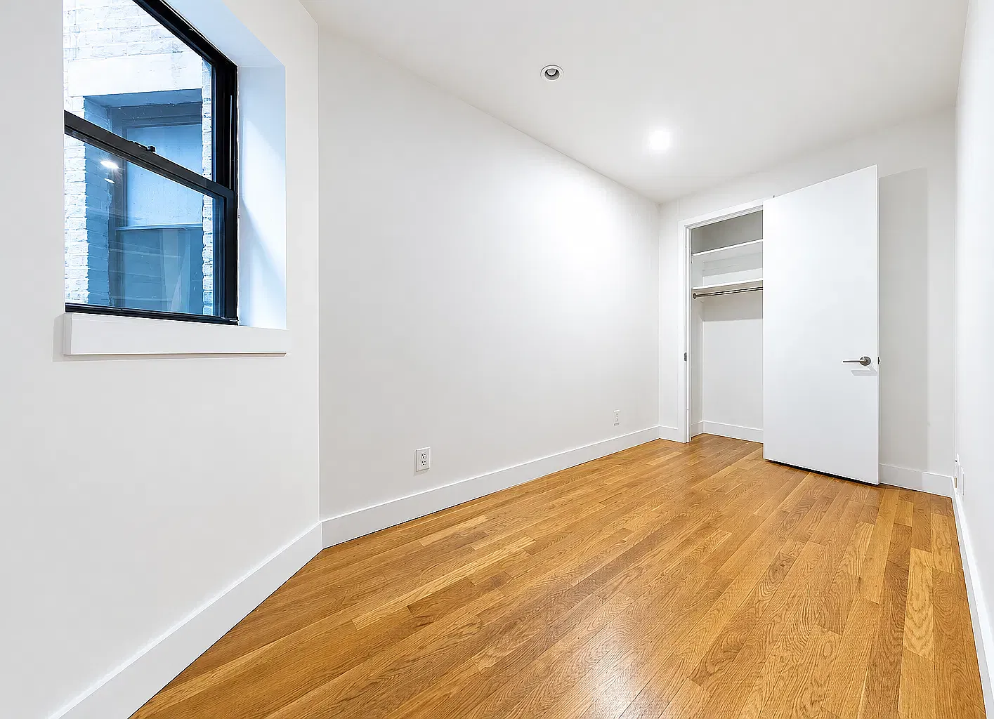 30 Claver Place — Photo 4