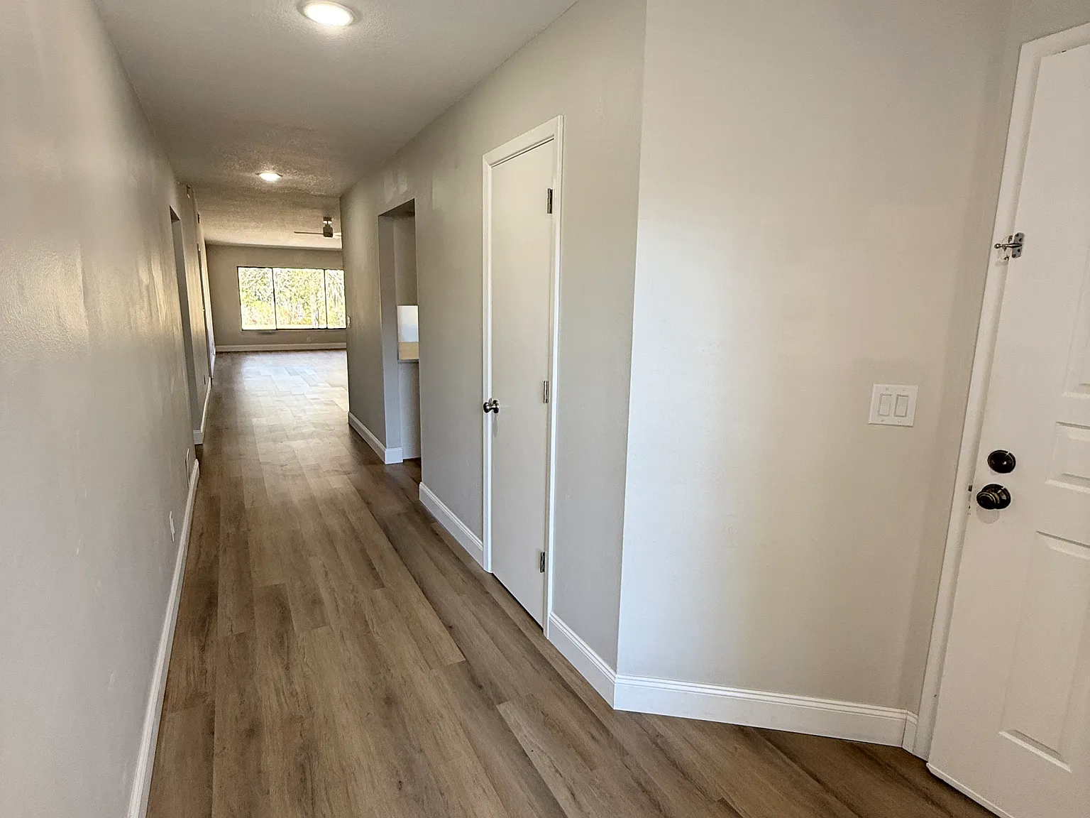 2 bed, 1304 sqft, $1,975 — Photo 3