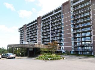 40 Village Rd #406, Middleton, MA 01949