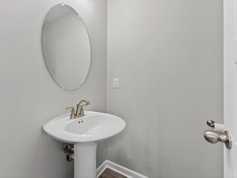 645 Stowe Ct #L — Photo 18