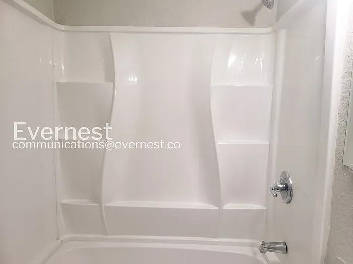 2175 W 16th St — Photo 15