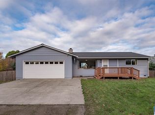 40 Bay View St, Sequim, WA 98382
