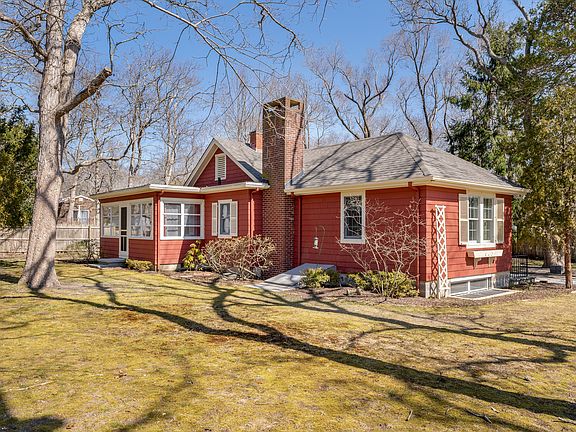 2nd image of 35 Lynncliff Rd