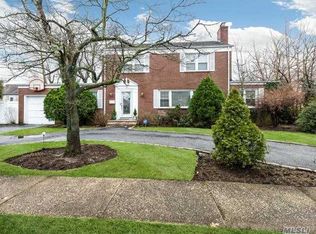 139 Saint Pauls Place, West Hempstead, NY 11550